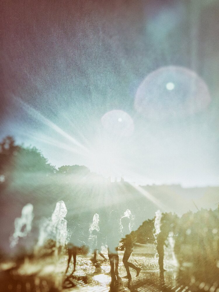 Water, sun and wind