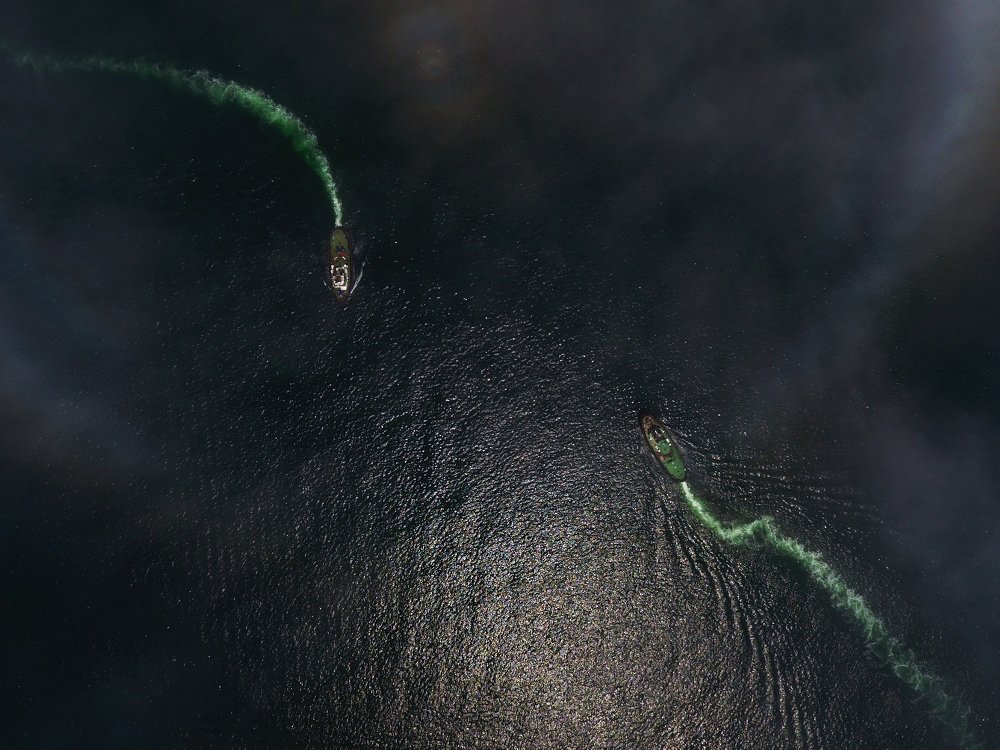 Танцы на воде / Dancing on the water