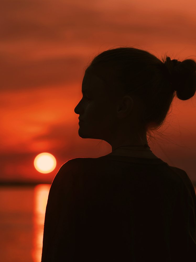 девушка на закате