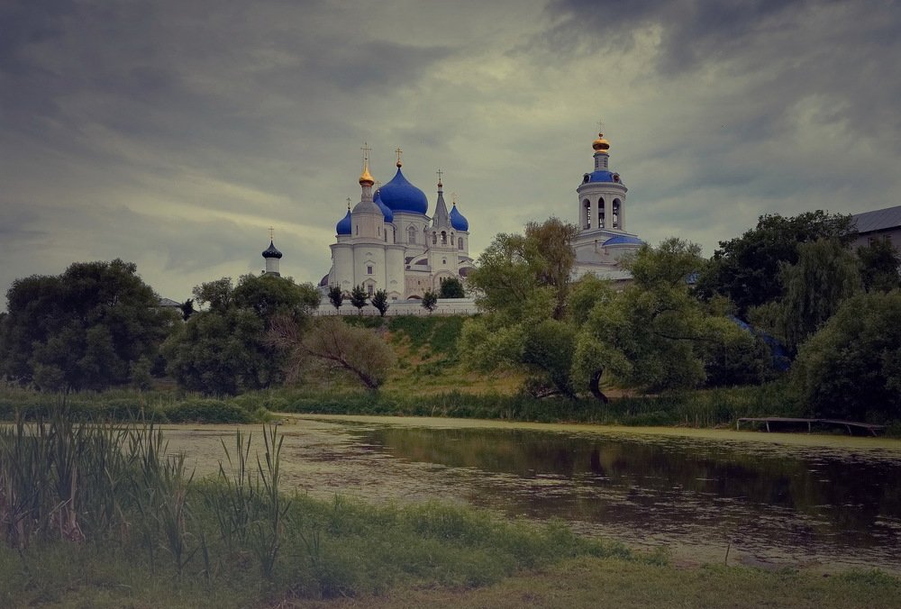 Боголюбовский монастырь....