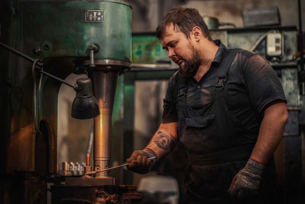 Серия: Один день в автомастерской