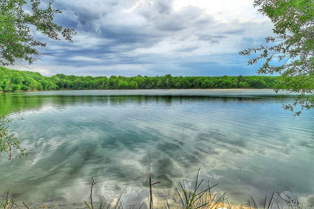 Голубое озеро