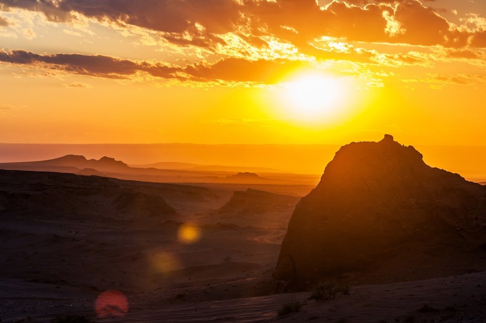 Закат в Хэрмэн-Цаве.
