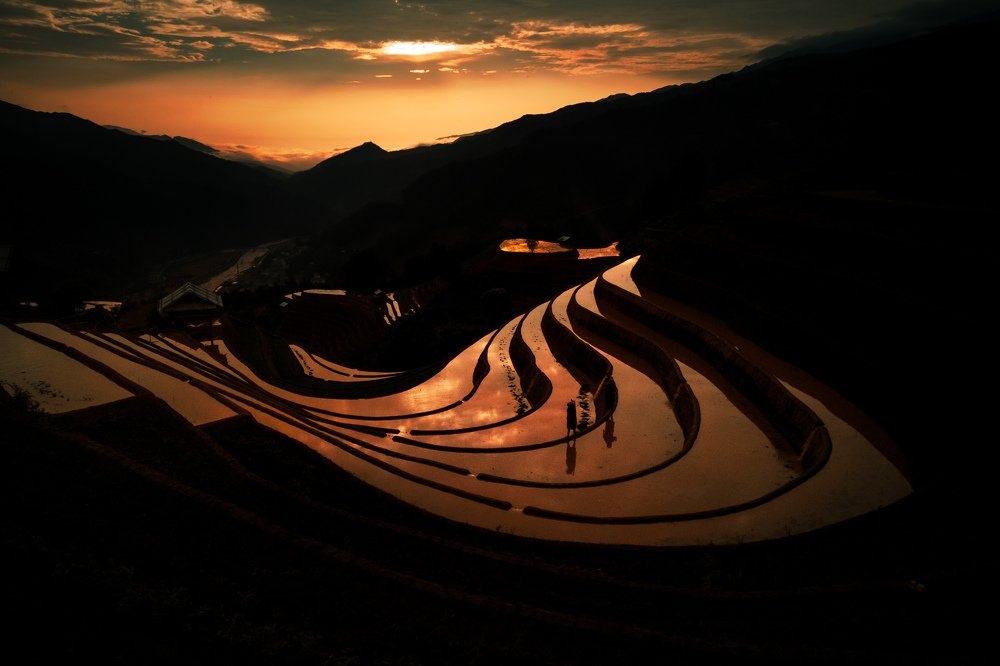 Sunset in the San Nhu