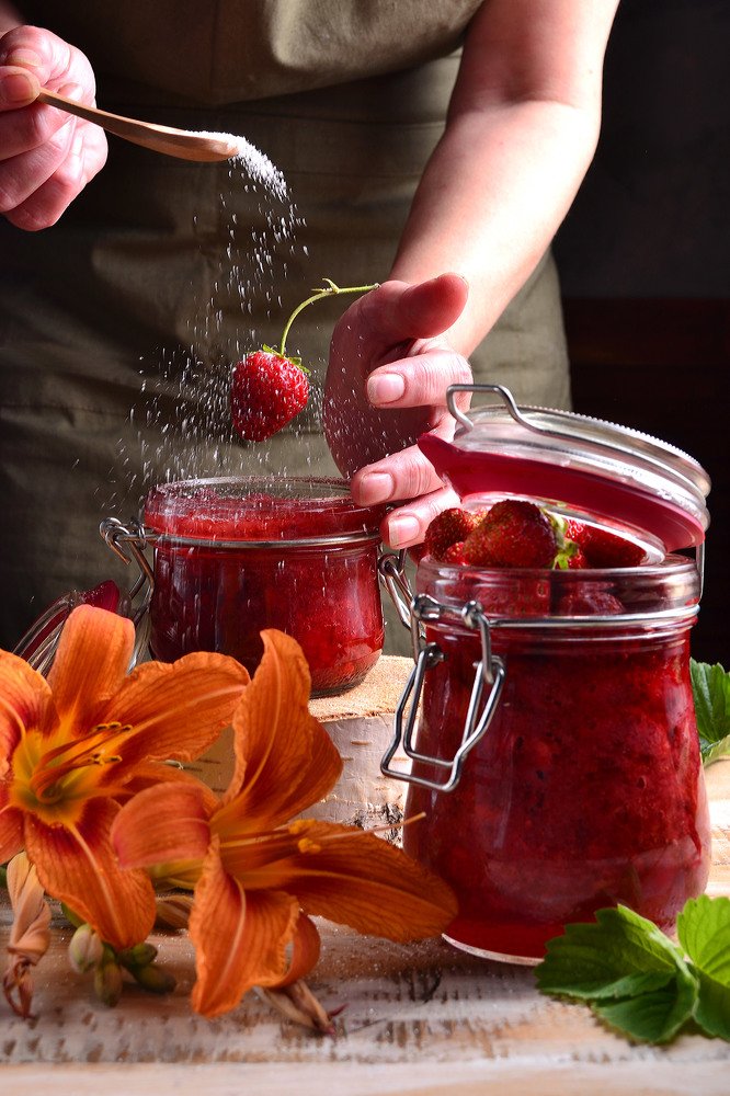 Варенье из клубники.