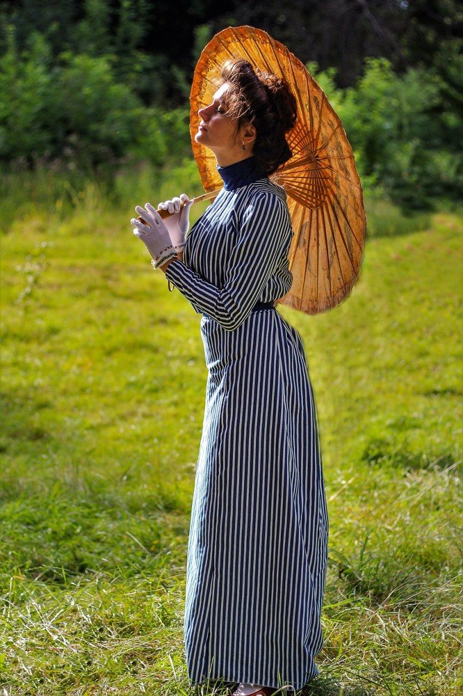 мадам в ретро стиле...