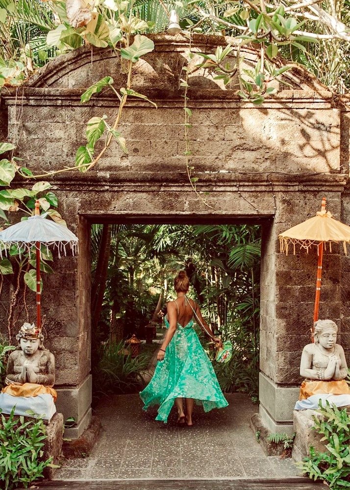 МОТИВЫ БАЛИ