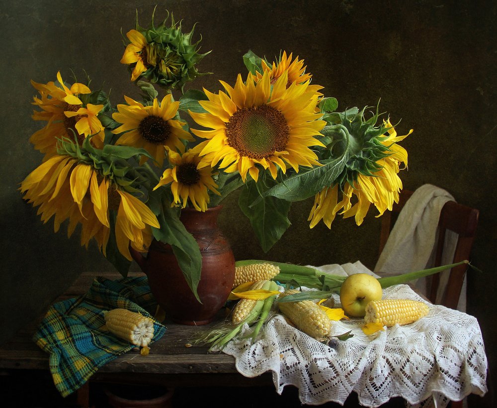 Подсолнухи с кукурузой