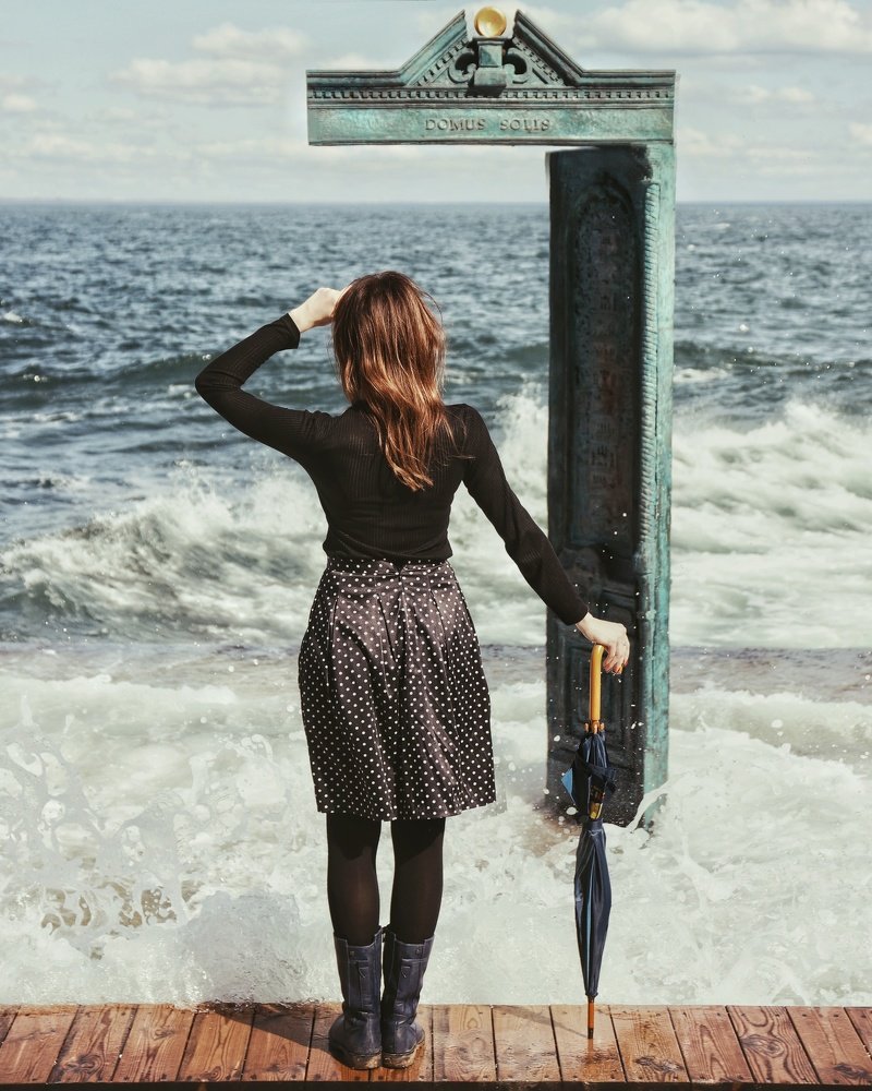 Девушка с зонтиком