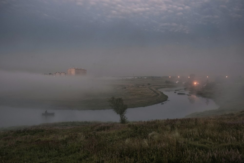 Туманная ночь на саблинском водопаде