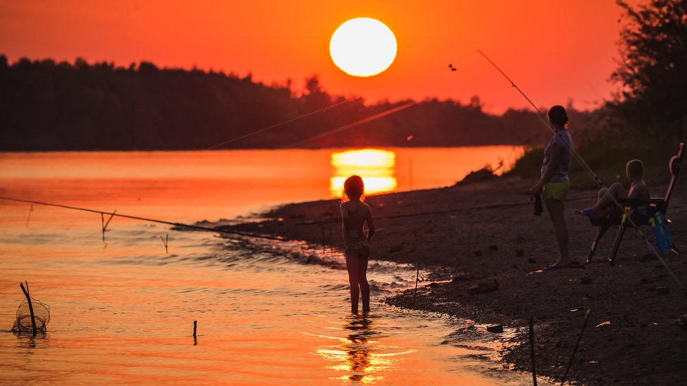 закат на реке Иртыш