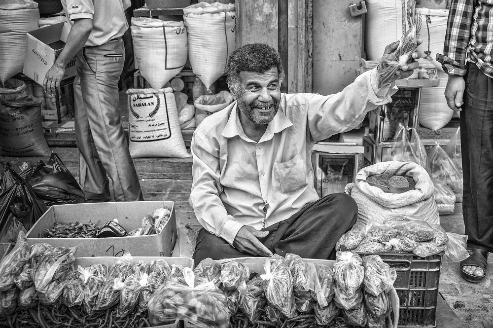 Продавец зелени и специй.