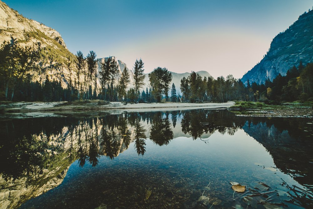 Photograph by Ruslan Pastushak