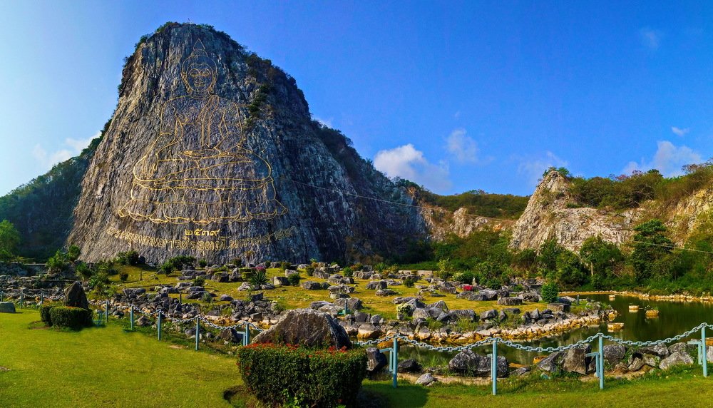 Гора золотого Будды