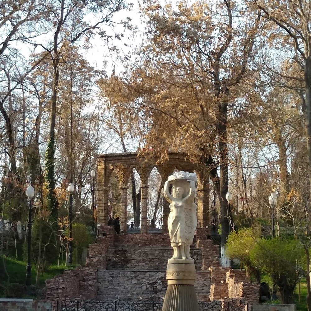 Осень в городком парке