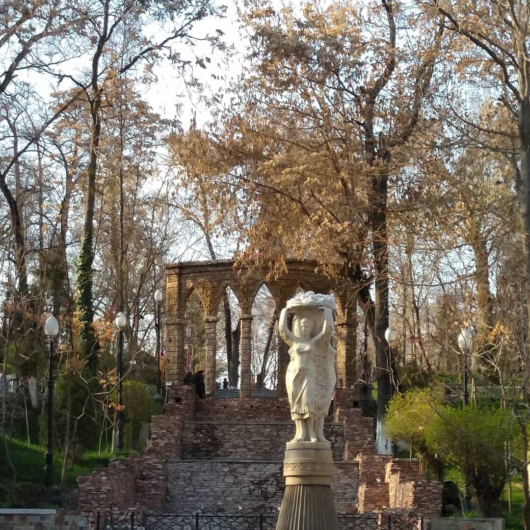 Осень в городком парке