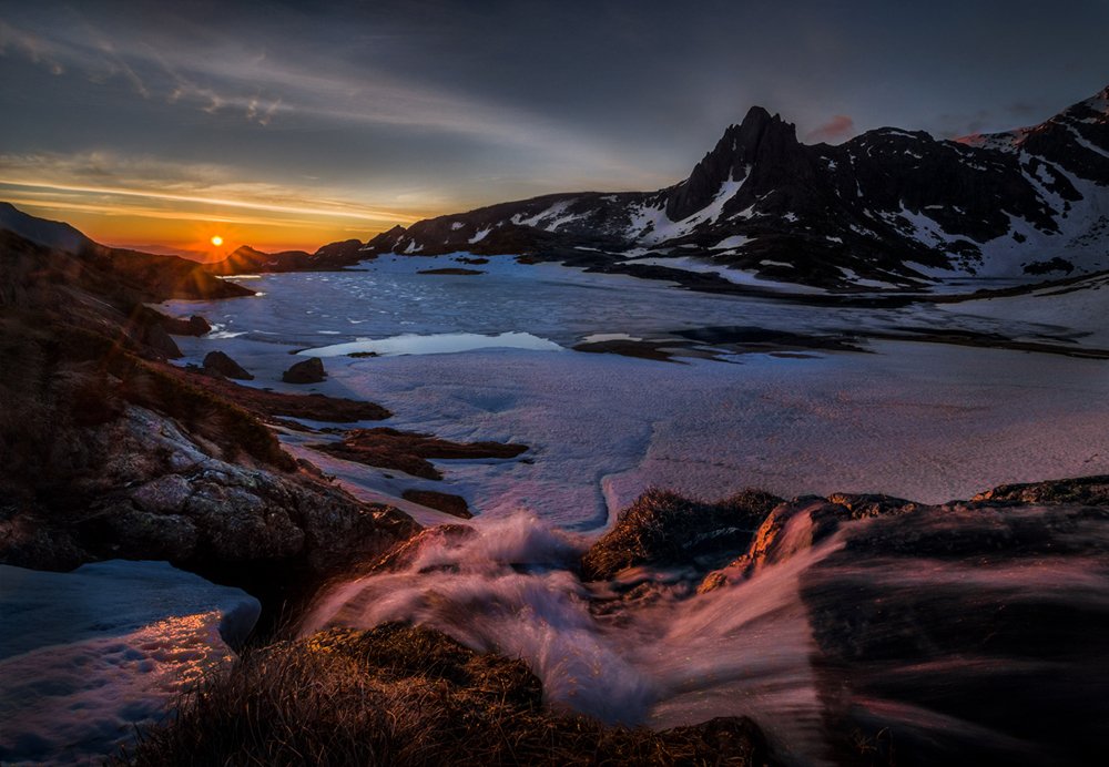 Welcome the Sun / The Seven lakes