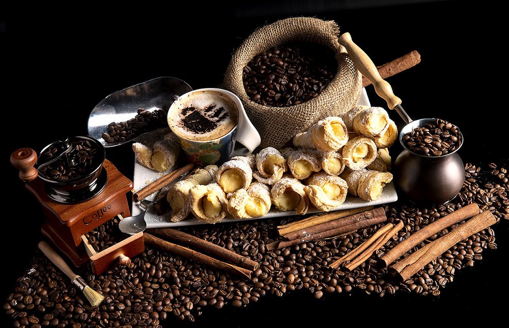 Трубочки с Заварным Кремом и Кофе.