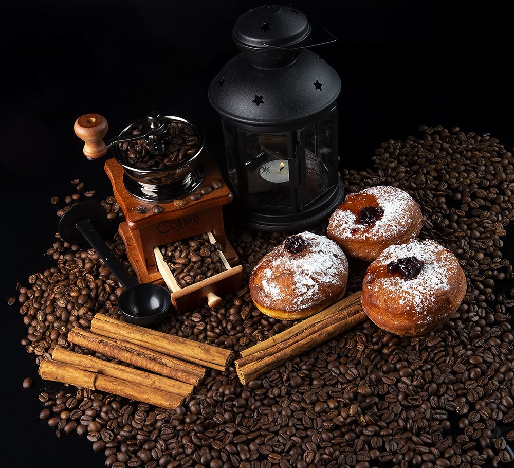 Пончики-Суфгания и Кофейные Зёрна.