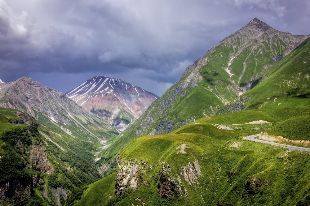 Крестовый Перевал, Грузия
