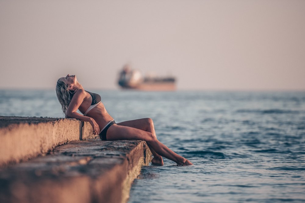 В ласковых вечерних лучах