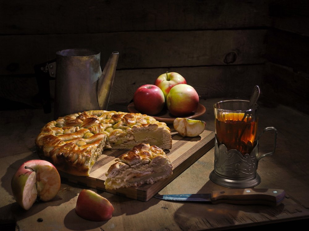 Шарлотка с яблоками.