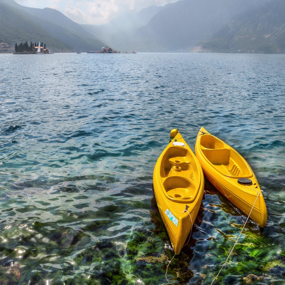 Желтые байдарки