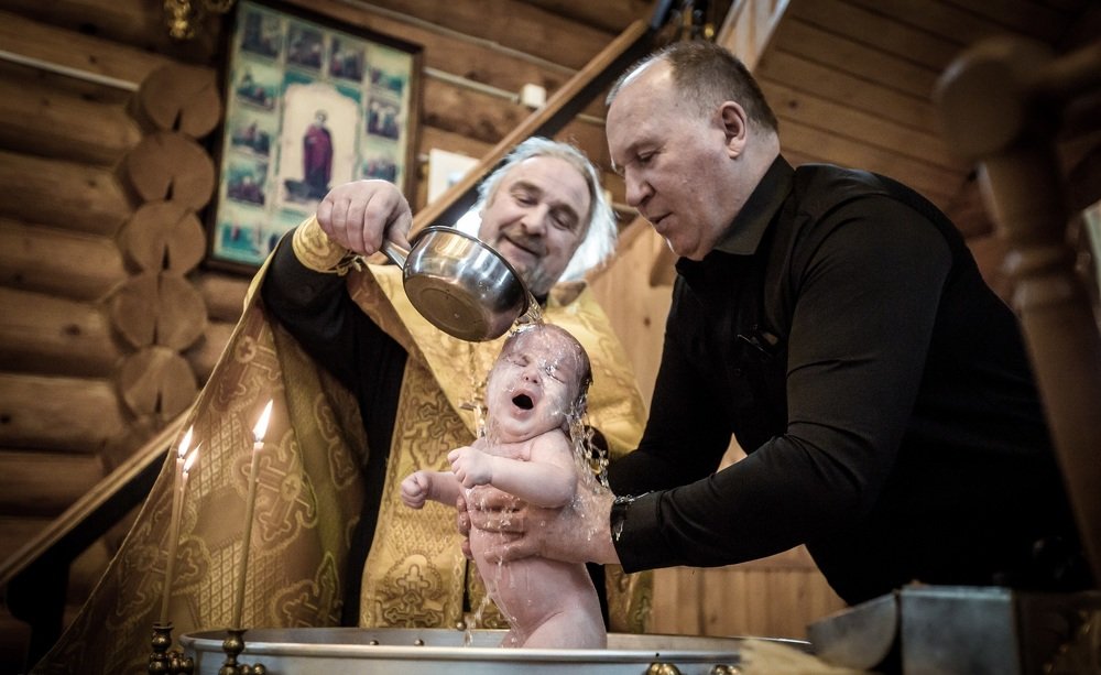 Священнослужитель