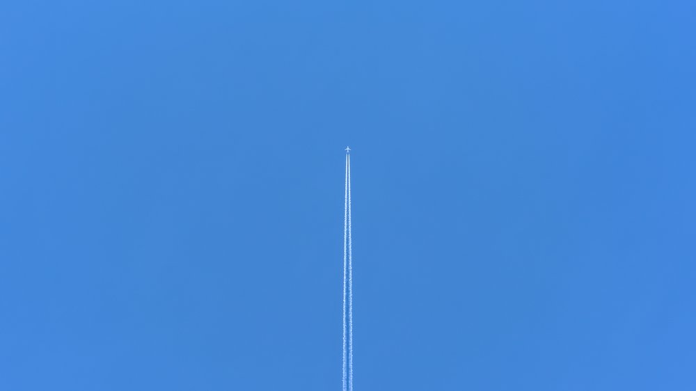 Рассекая небесную гладь