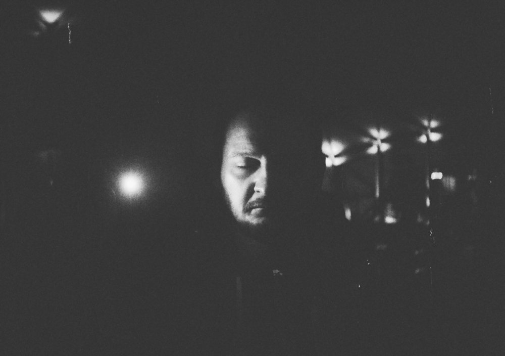2i5.Shot on film)
