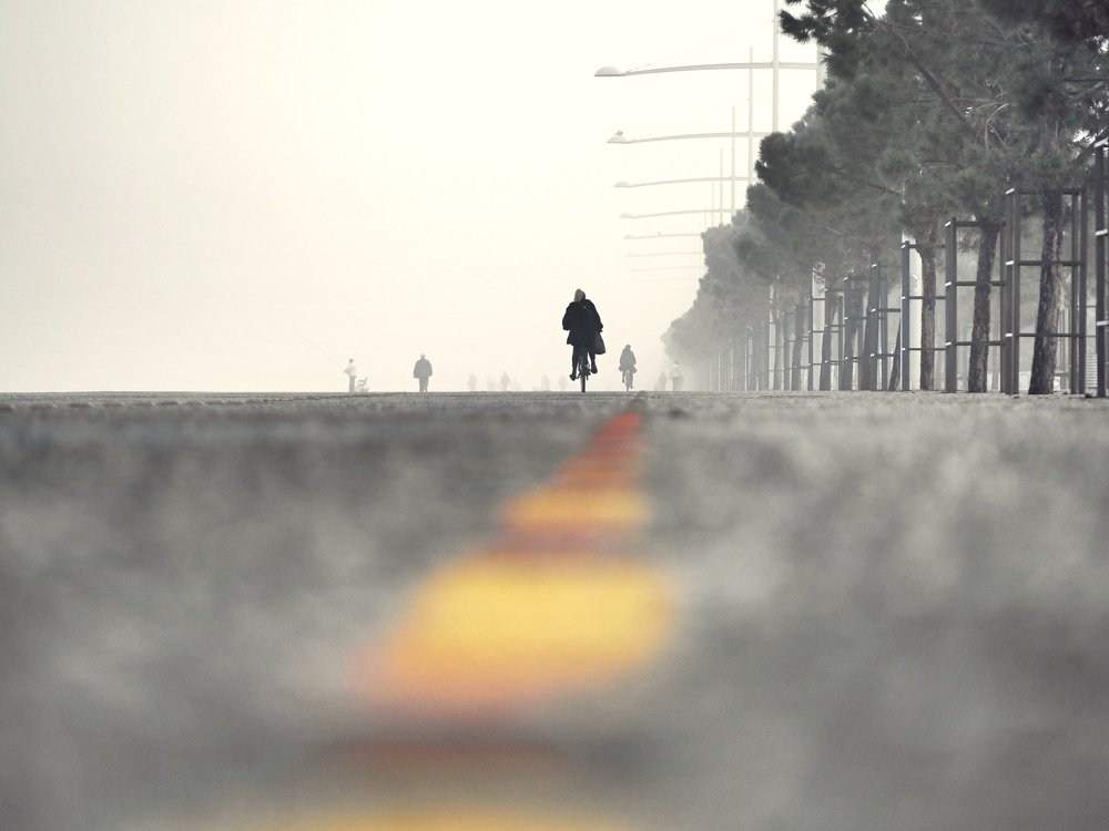 The yellow line in the mist