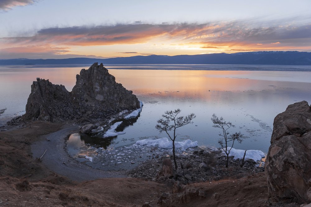 Закат на Байкале
