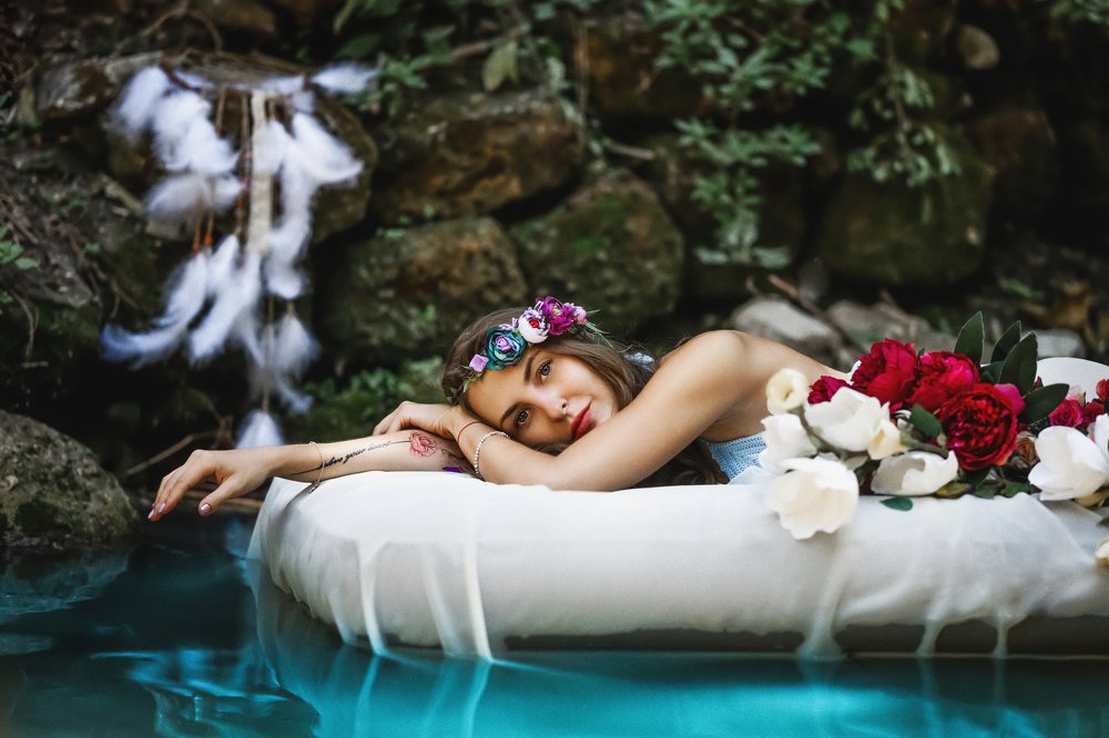 Girl on the rever Israel