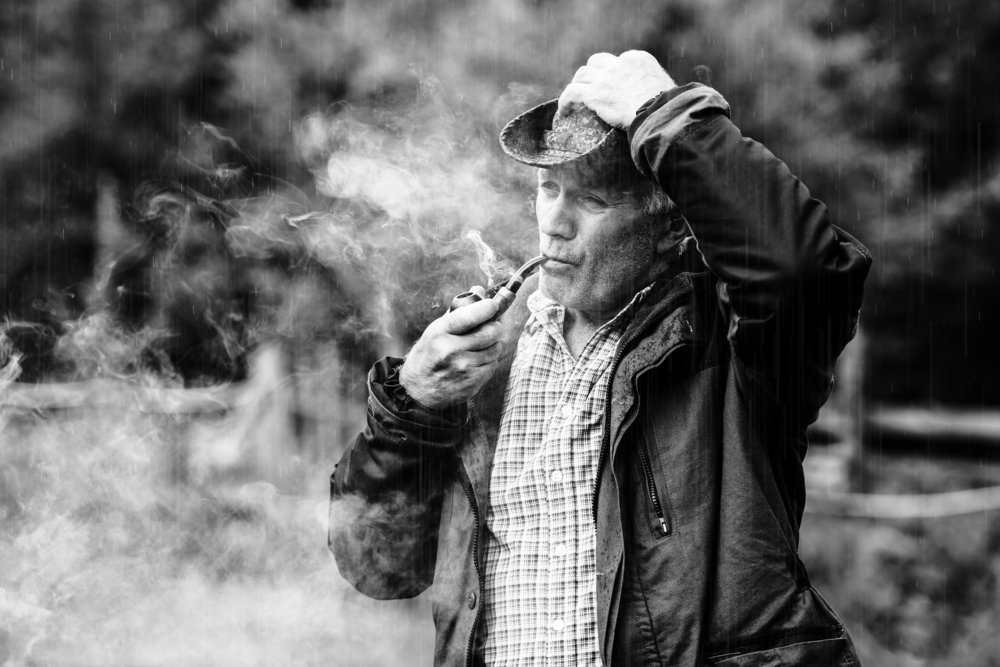 Smokin' under the rain