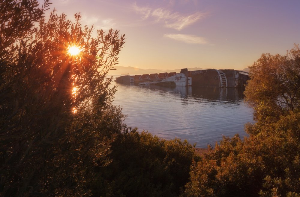 Спят усталые кораблики