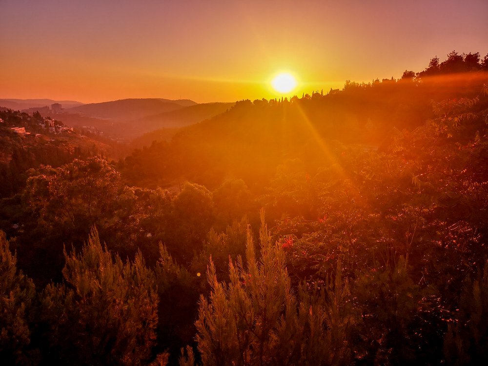 Закат в Иудейских горах