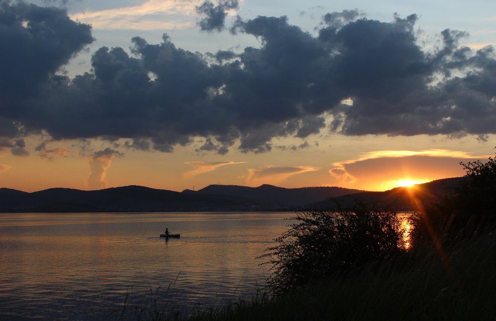 Рыбалка на закате.