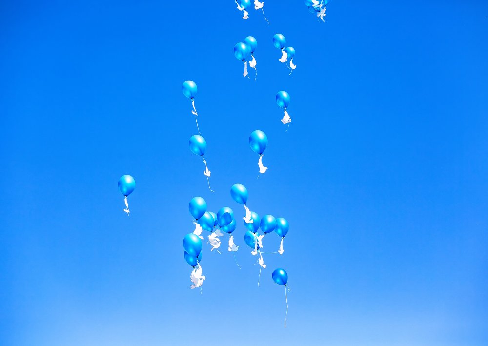 Шарики на небе.