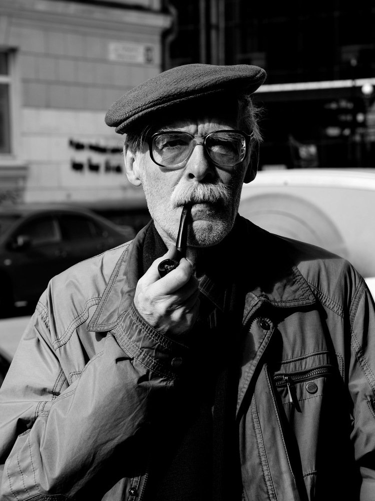 Дед с трубкой