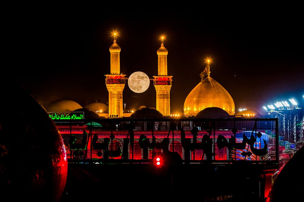Imam hussein and the moon