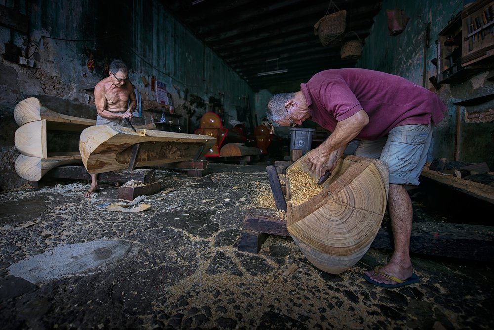 Traditional Coffin Maker