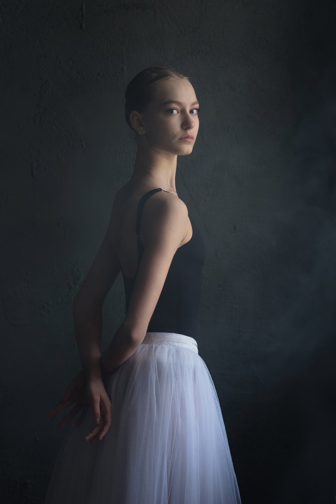 A girl without pearl earring