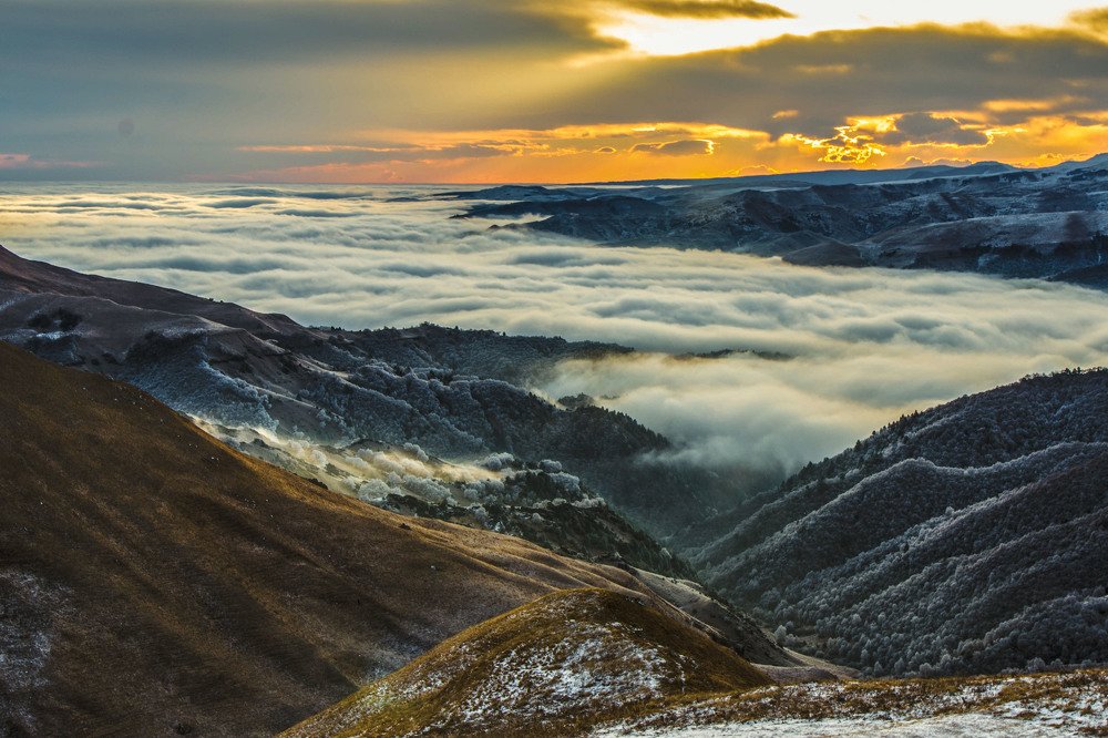 горы и облака