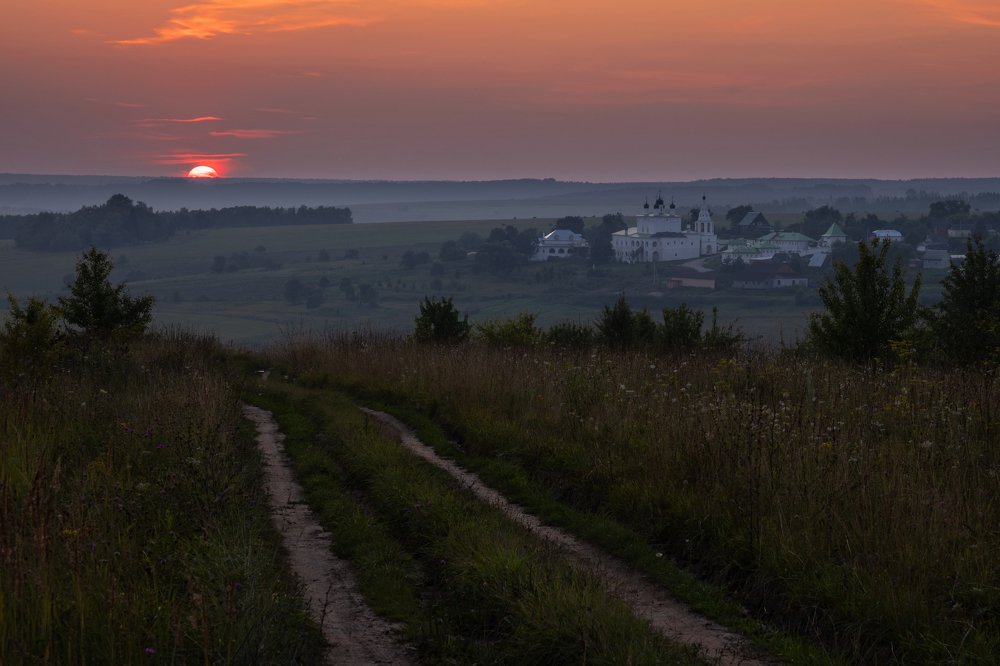 Там за туманами, дальними далями...(Behind the fogs, distant distances ...)