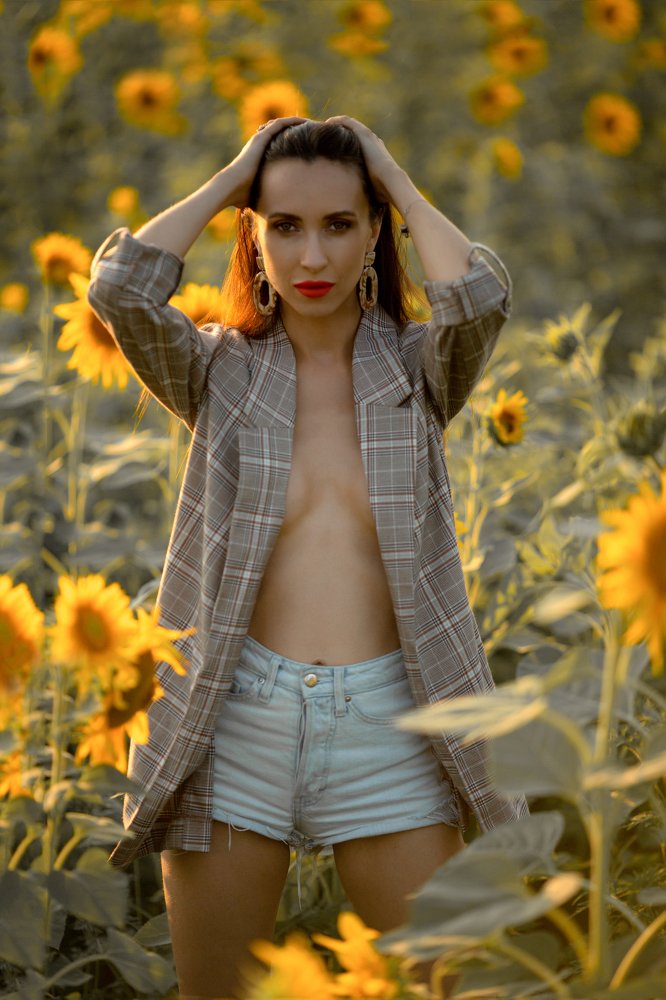 Жара в подсолнухах