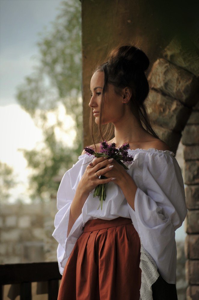 В ожидании любимого.