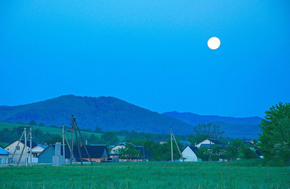 Рассвет с луной.