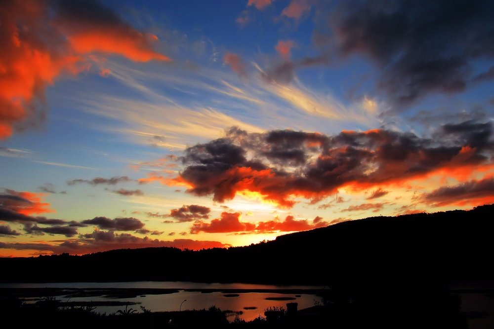 Atardecer con Arreboles