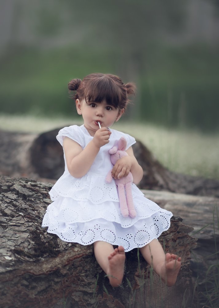 Девочка-конфетка