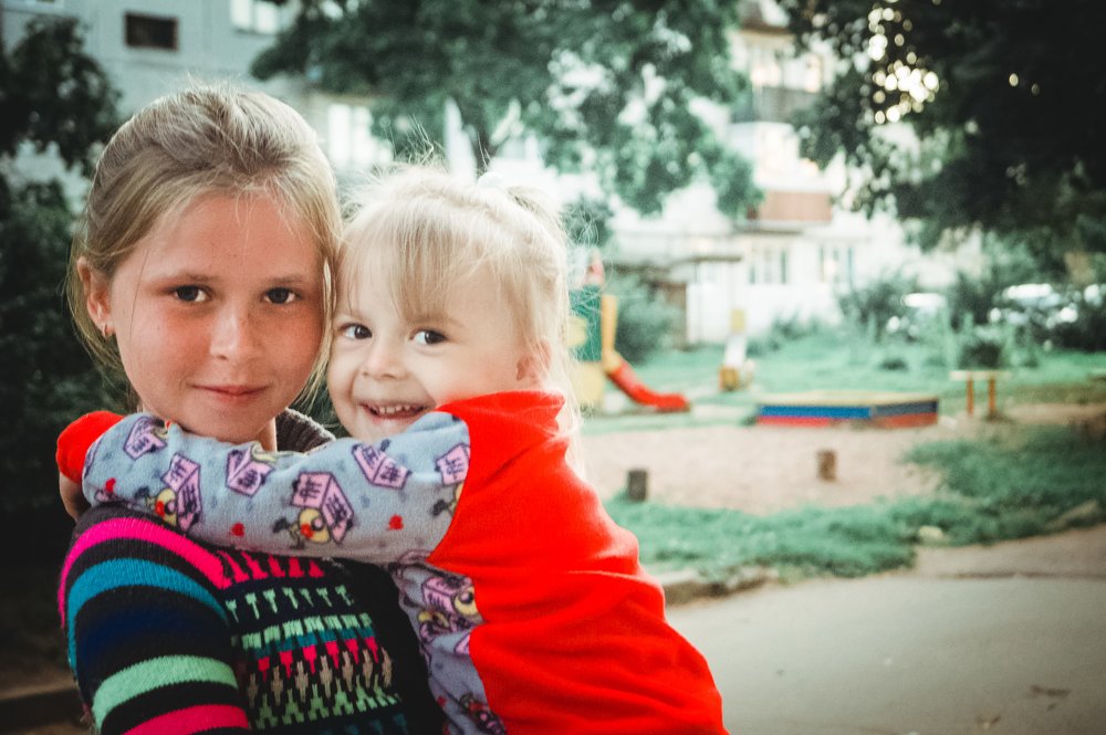 Как сёстры..